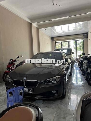 BMW 320 2013 model 214 xe zin chất ít đi