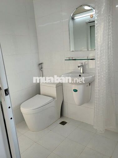 Cần cho thuê chung cư Thang Bộ Lầu 5,  255/4B Trần Hưng Đạo