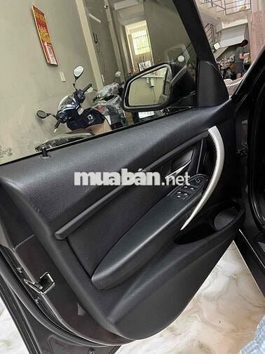 BMW 320 2013 model 214 xe zin chất ít đi