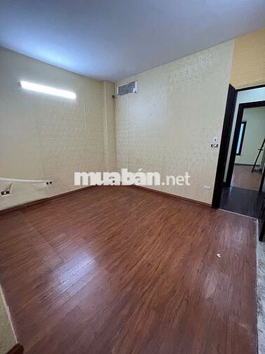 Cho thuê nguyên căn 3 tầng làm văn phòng – 59m²/tầng – Ngõ 111 Láng Hạ