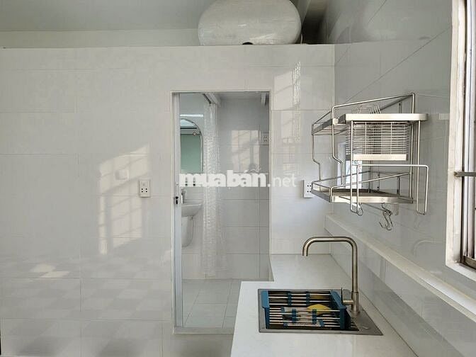 Cần cho thuê chung cư Thang Bộ Lầu 5,  255/4B Trần Hưng Đạo