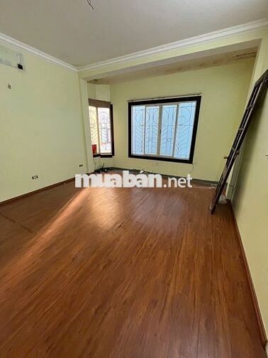 Cho thuê nguyên căn 3 tầng làm văn phòng – 59m²/tầng – Ngõ 111 Láng Hạ