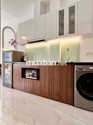 Cho Thuê Căn Hộ Tone Gỗ Ngay Gần Học Viện Hàng Không