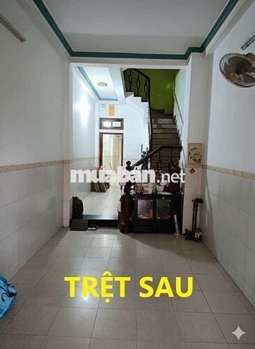 Nguyễn Giản Thanh Quận 10-Nhà 2 mặt ngay chợ thuốc cần bán