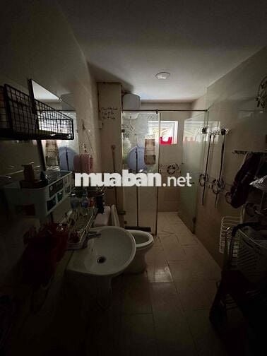 cần bán căn hộ sầm uất tân phú