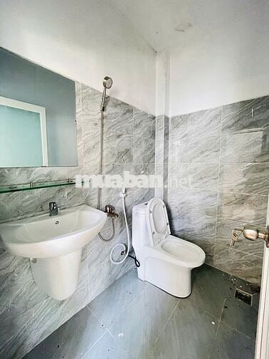 MB kinh doanh hoặc làm kho chứa hàng, phòng trọ