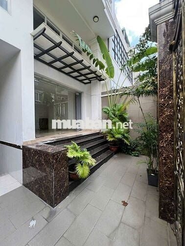 MẶT BẰNG MỚI Ở PHAN ĐĂNG LƯU - SẠCH SẼ - THOÁNG - CÓ SÂN TRƯỚC -------