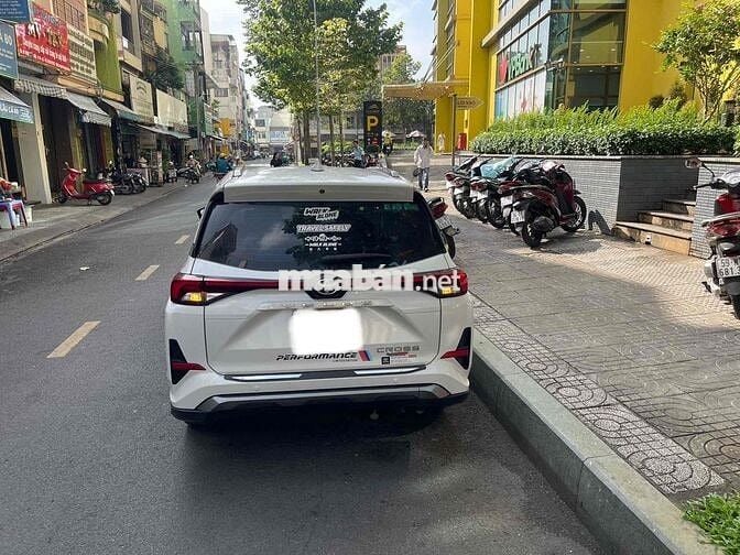 Toyota Veloz Cross 2023 - 80000 km
