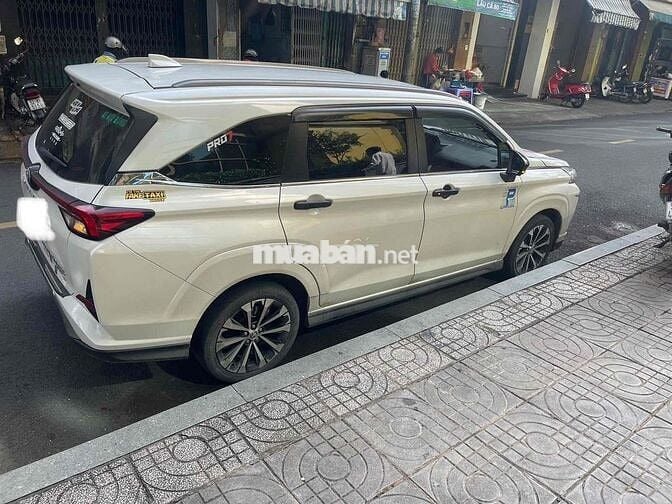 Toyota Veloz Cross 2023 - 80000 km