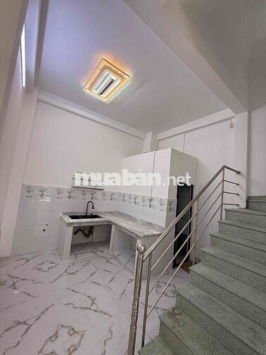 cần. bán nhà 3 tầng đường tô hiêu chính chủ