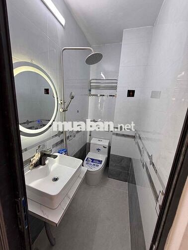 cần. bán nhà 3 tầng đường tô hiêu chính chủ