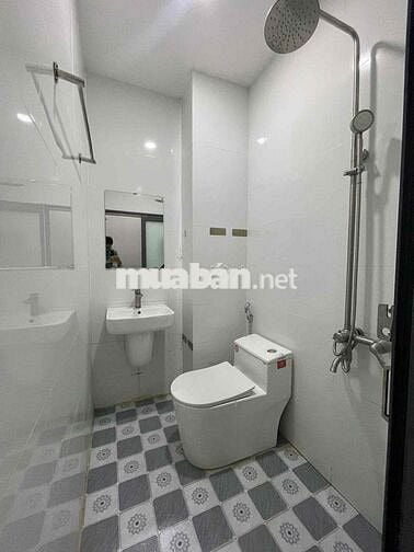 CHO THUÊ PHÒNG KẾ ĐẦM SEN GIÁ RẺ CÓ MÁY LẠNH TỦ ĐỒ CỰC SẠCH SẼ AN NINH