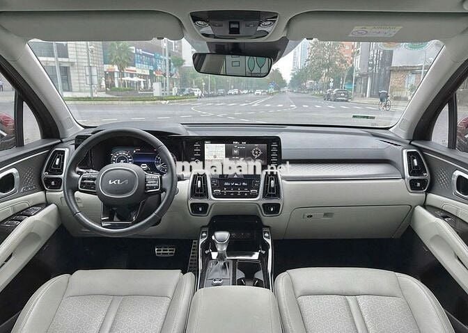 Kia Sorento 2.5 Signature 2022 màu đen