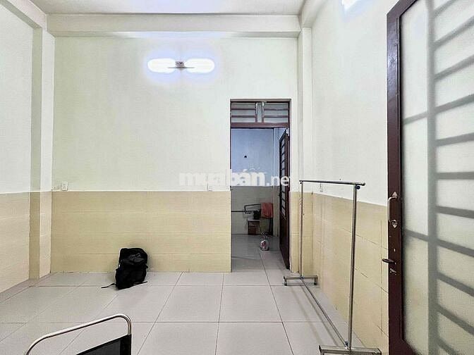 chính chủ cho thuê 1PN riêng, có sẵn máy lạnh kệ bế 57/27 Tô Hiệu