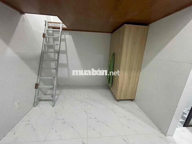 CHO THUÊ PHÒNG KẾ ĐẦM SEN GIÁ RẺ CÓ MÁY LẠNH TỦ ĐỒ CỰC SẠCH SẼ AN NINH