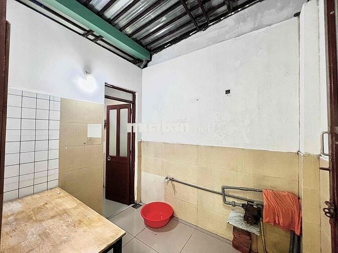 chính chủ cho thuê 1PN riêng, có sẵn máy lạnh kệ bế 57/27 Tô Hiệu