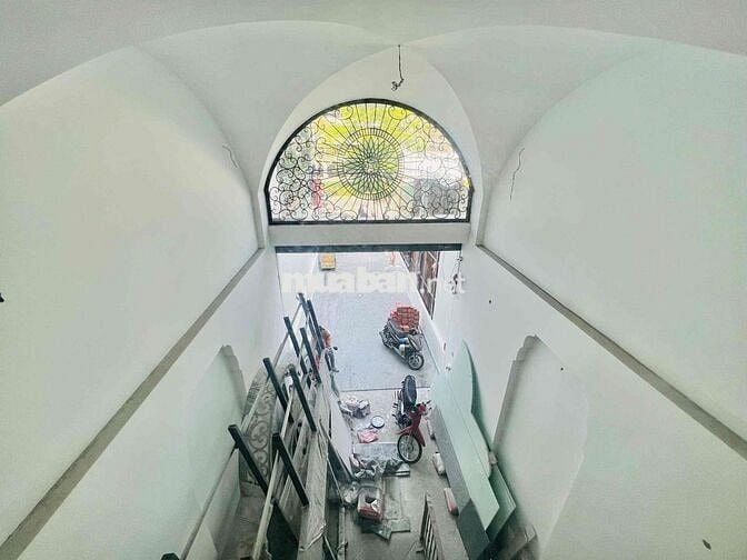 Mặt Tiền đường Tân Thắng 120m2, có tầng hầm, đối diện Aeon Tân Phú