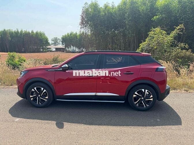 Peugeot 2008 2022 GT Line 1.2 AT - 22900 km