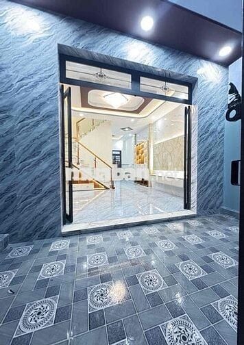 bán nhà ngay gần ngã 3 tân kim bình chánh QL 50 nhà 2 lầu