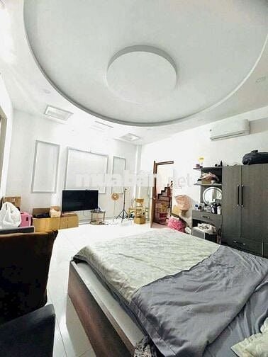 Nhà 1 trệt 2 lầu hẻm 151 liên khu 4/5 BHH B bình tân