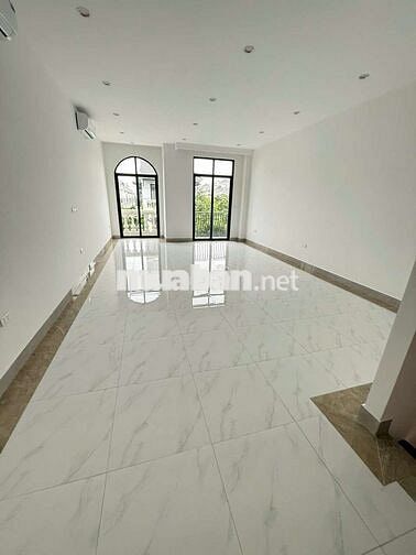 Cho thuê shophouse 5 tầng hoàn thiện đẹp 20tr Oceanpark gia lâm hà nội