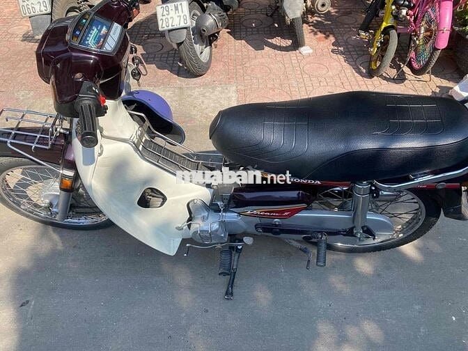 Honda Dream màu Nâu