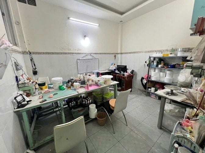 Bán gấp nhà hẻm Tân Thành, P.15, Q.5, (48m2) giá chỉ 2tỷ120, hẻm 5m 