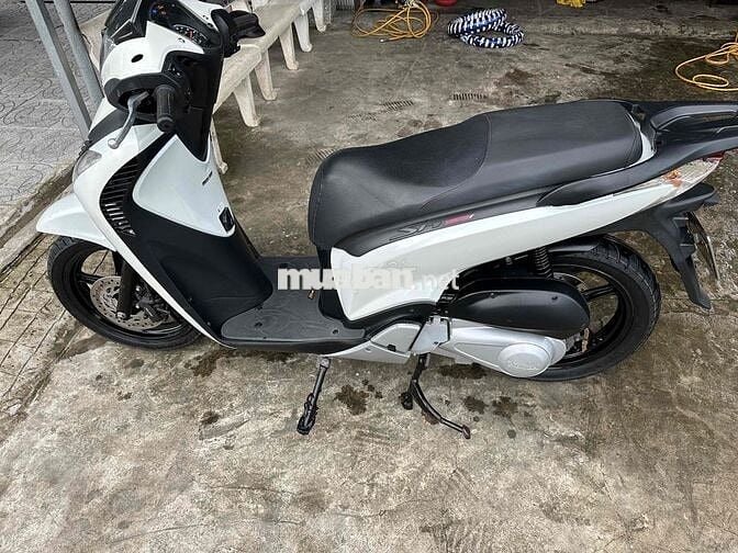Honda SH150i đập thùng 2016Trắng sm110 xe mới chát