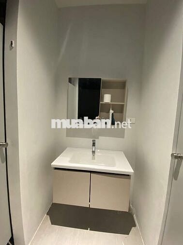 Cho thuê nhà căn góc, Thang máy, PCCC, Vỉa hè, 102m2- 5T, Lò Đúc_53 Tr