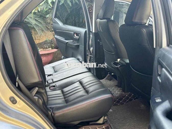 Fortuner 2017 2.4G 4x2 MT - 1 Chủ