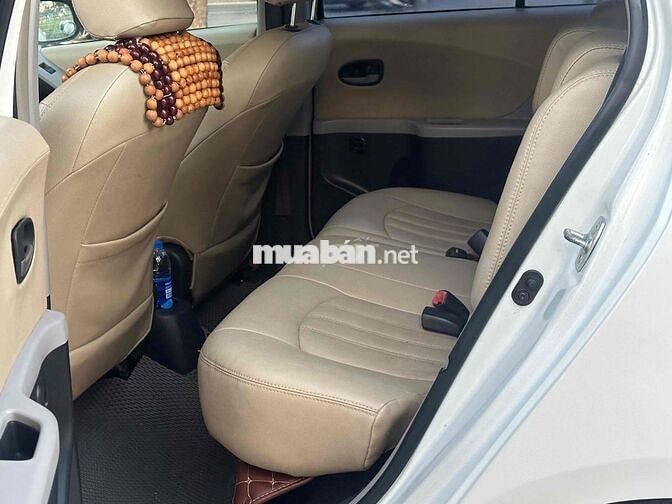 Toyota Yaris 20***0 km