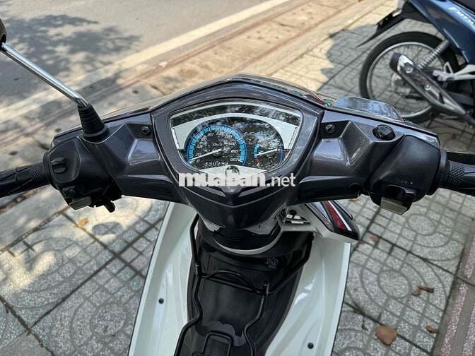 kẹt tiền nên cần bán exciter 135