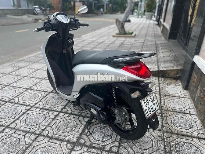 Bán YAMAHA Janus 124cc , màu bạc , dkld 08/2018