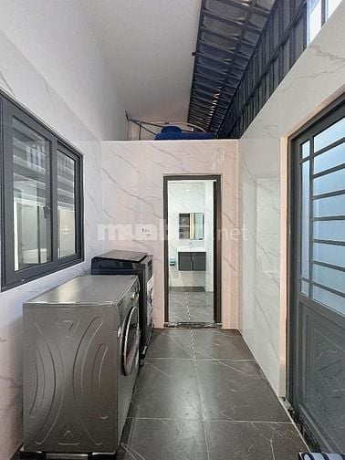 Cần bán gấp nhà đang ở ngay Chợ Bờ Ngựa, nhà 1 lầu 6x20m, 750tr