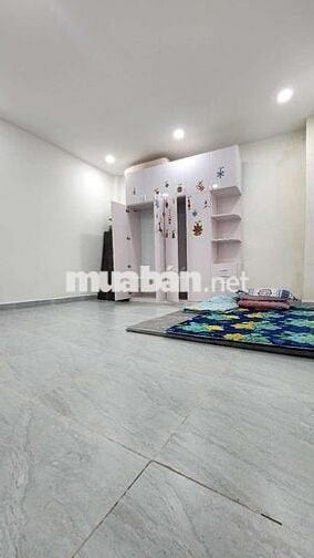 Cho thuê nhà mới hẻm oto tải chỉ 13đ tháng. Có máy lạnh vào ở ngay