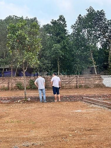 CC cần bán 2 lô đất Phường Tùng Thiện - 1,75 tỷ/lô. LH CC 0912949588