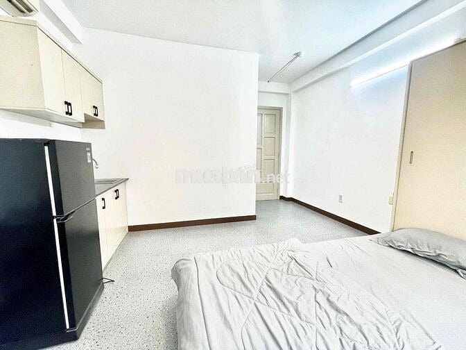 Cho thuê phòng CỬA SỔ LỚN ngay Phạm Ngũ Lão Q1 gần BẾN THÀNH - CV 23/9