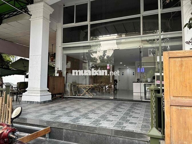 Nhượng lại mặt bằng kinh doanh hơn 50m2 tại Phú Mỹ Hưng, Q7