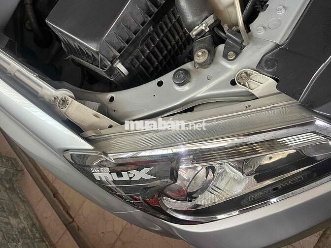 Isuzu Mu X 2017 2.5 MT - 60000 km