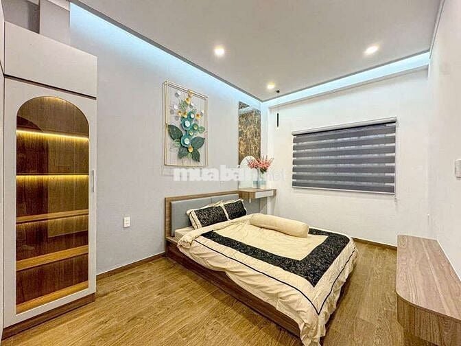 NHÀ 4 TẦNG HẺM XE HƠI -GẦN PHÚ MỸ HƯNG - 60M2 - SỔ 2025 - 4PN - 7.x TL