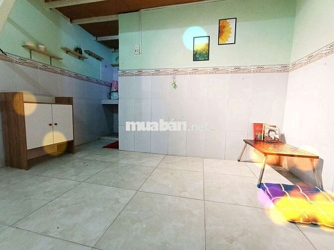 Phòng cho thuê giá rẻ, giờ giấc tự do, xe, wifi miễn phí , ko phí q lý