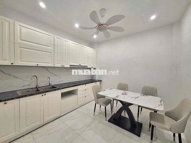 NHINH 4 TY CÓ NGAY NHÀ 3 TẦNG -ĐƯỜNG THÔNG - OTO NGỦ TRONG NHÀ- KHU TR