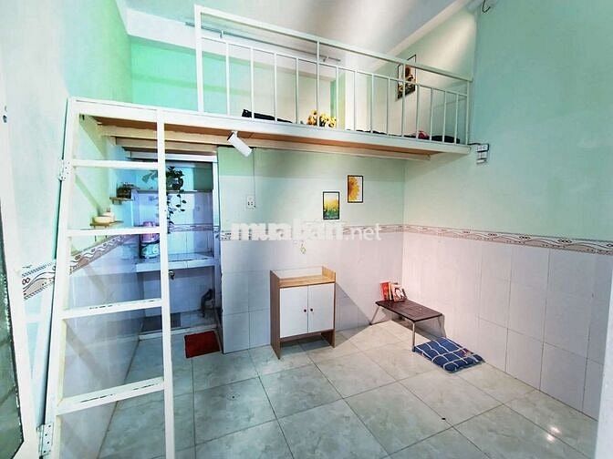 Phòng cho thuê giá rẻ, giờ giấc tự do, xe, wifi miễn phí , ko phí q lý