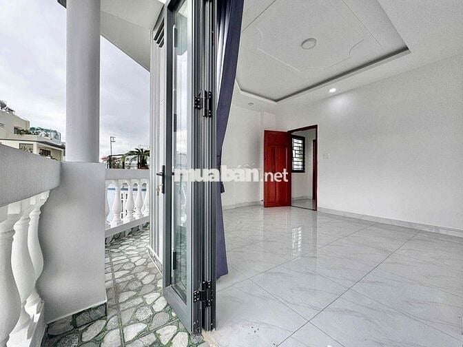 CĂN HỘ BAN CÔNG FULL NỘI THẤT GIÁ RẺ SIÊU ĐẸP MỚI XÂY SẠCH SẼ THOÁNG