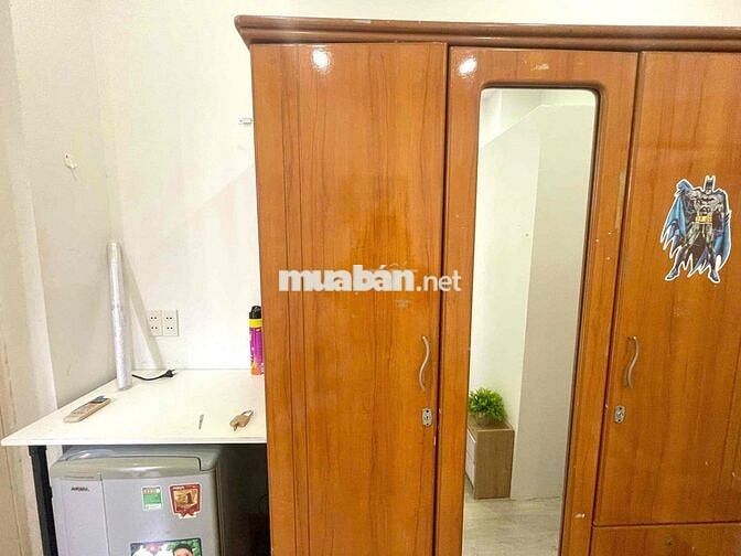 CHO THUÊ PHÒNG BAN CÔNG GIÁ RẺ Ở NGUYỄN TRÃI Q1 GẦN CV 23 THÁNG 9