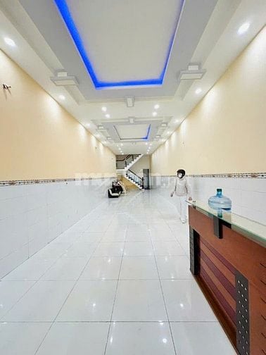 CHO THUÊ NHÀ MẶT TIỀN NGÃ 4 NGUYỄN OANH - NGUYỄN VĂN LƯỢNG -  LÊ HOÀNG