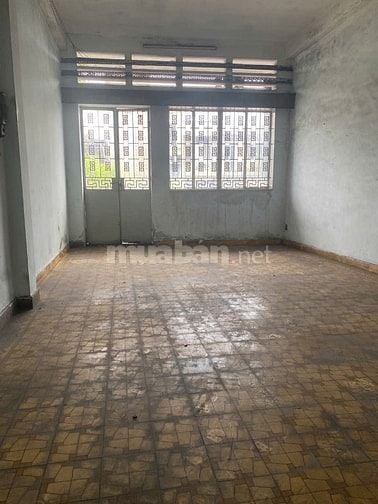 Bán nhà MT 81 LÝ THÁI TỔ P1Q10 4 TẦNG