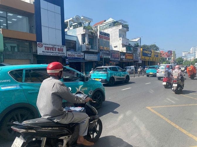 Bán nhà MT 81 LÝ THÁI TỔ P1Q10 4 TẦNG