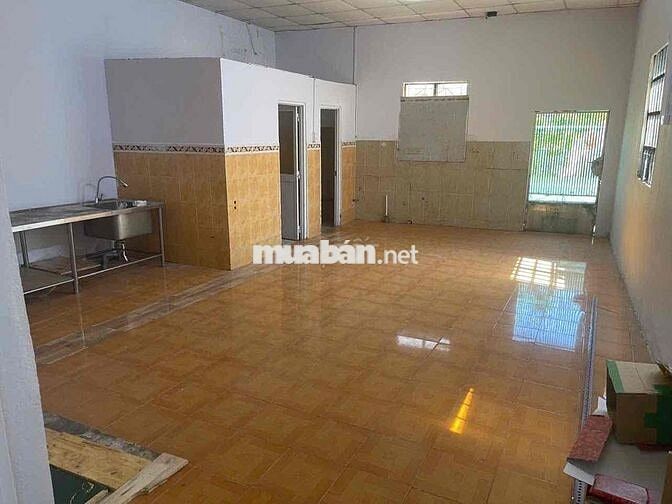 Cho thuê mặt bằng kinh doanh, phường Quang Vinh (cũ), dân cư đông đúc