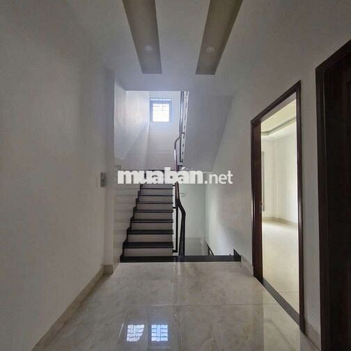 NHÀ MẶT TIỀN KDC ĐÔNG ĐÚC VỪA Ở VỪA KD, 1TRỆT 3LẦU 5X18M 5PN 5WC